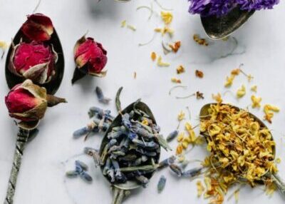 Easy Tips To Detox Your Skin & Body ( Best Detox Bath Recipe)